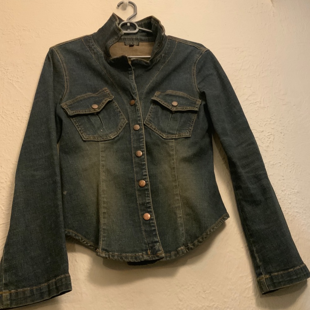 Stretchy Button Up - image 3